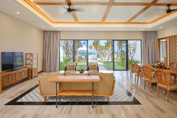 NOA PRESIDENT LIVING ROOM